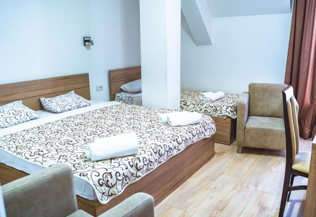 Ni Hotel Zeleni Vir מראה חיצוני תמונה