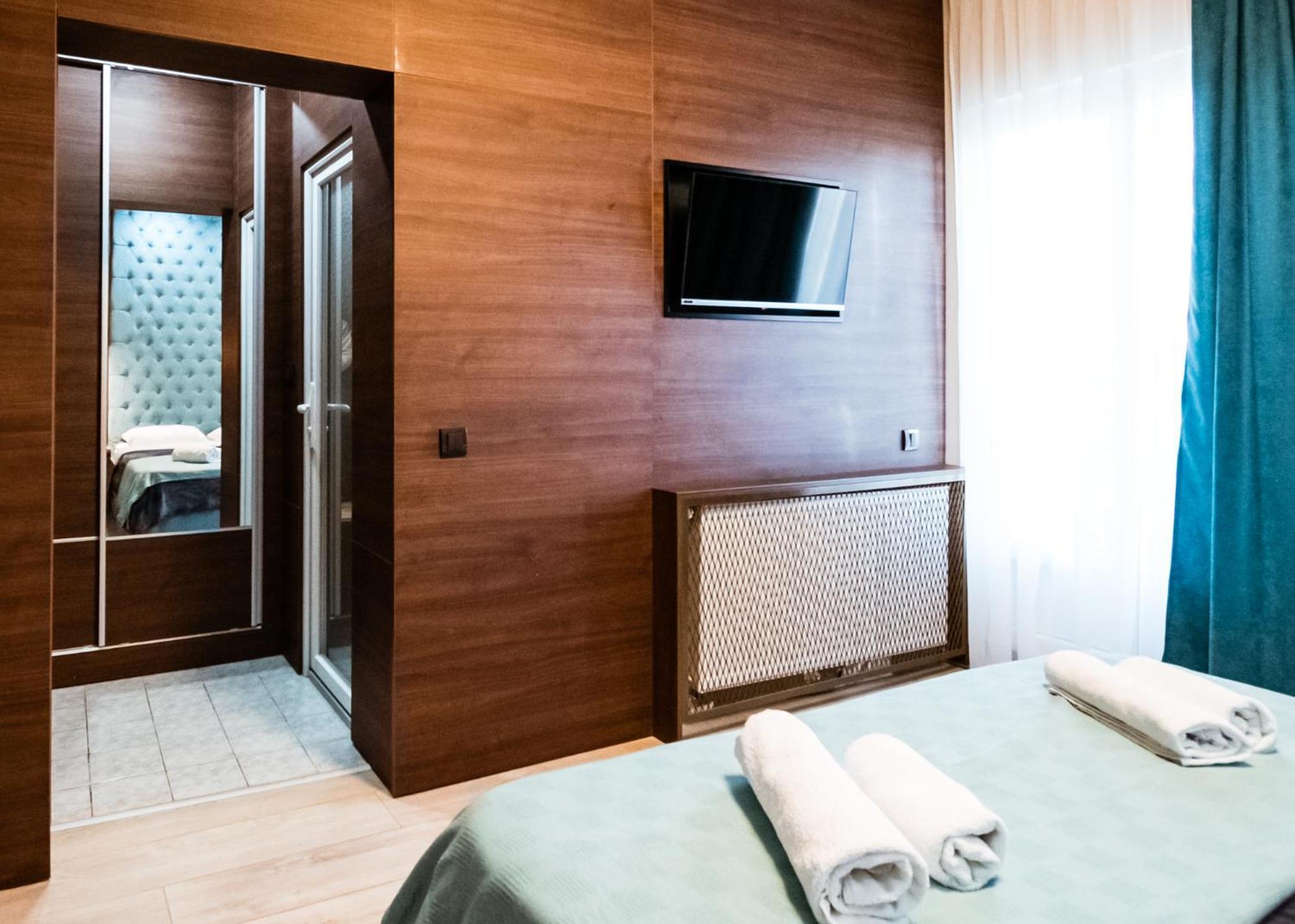 Ni Hotel Zeleni Vir מראה חיצוני תמונה