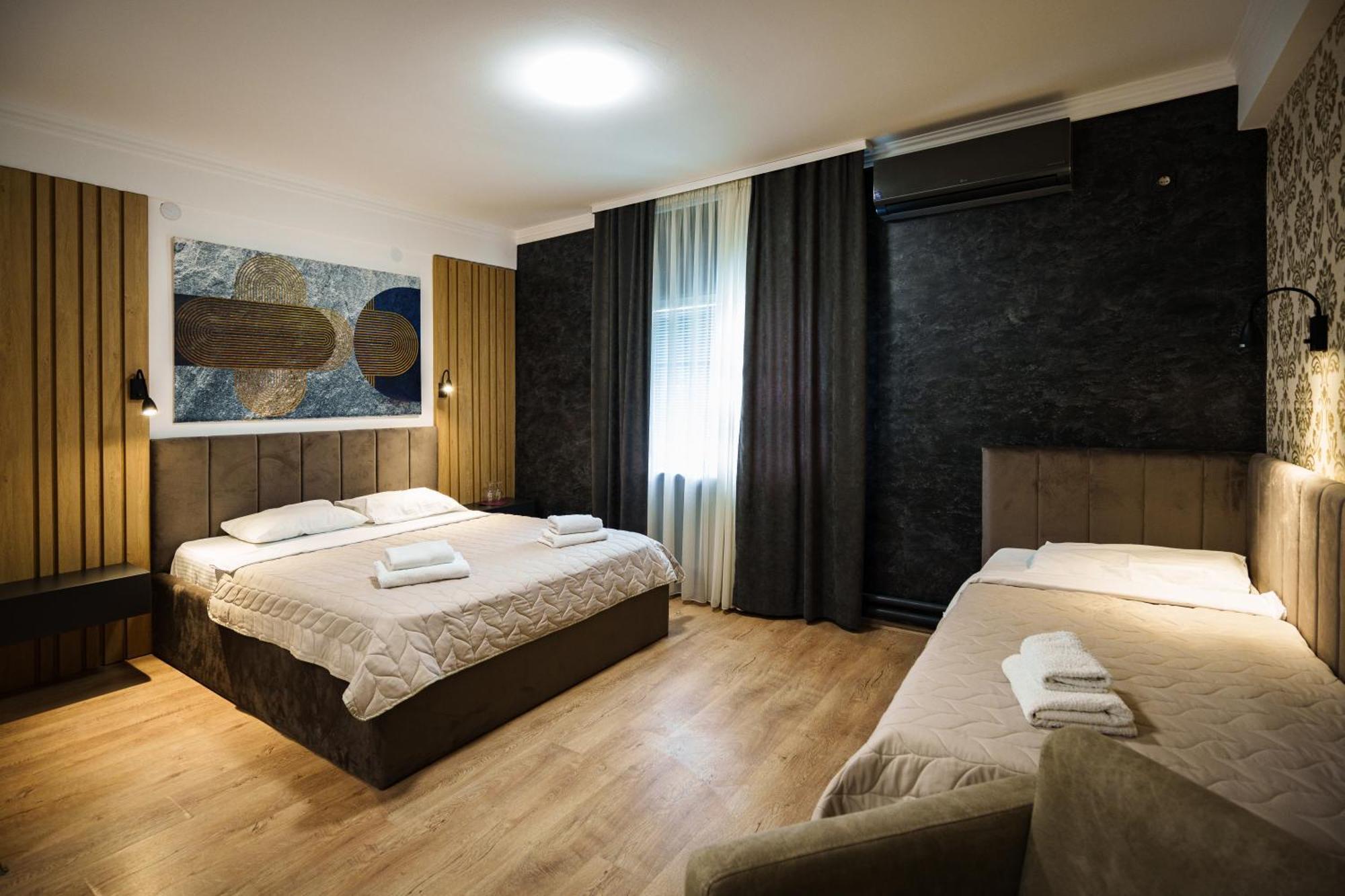 Ni Hotel Zeleni Vir מראה חיצוני תמונה